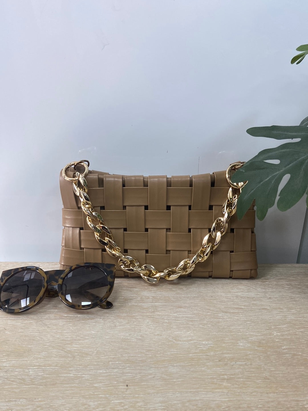 OTHERS. Camel braided bag