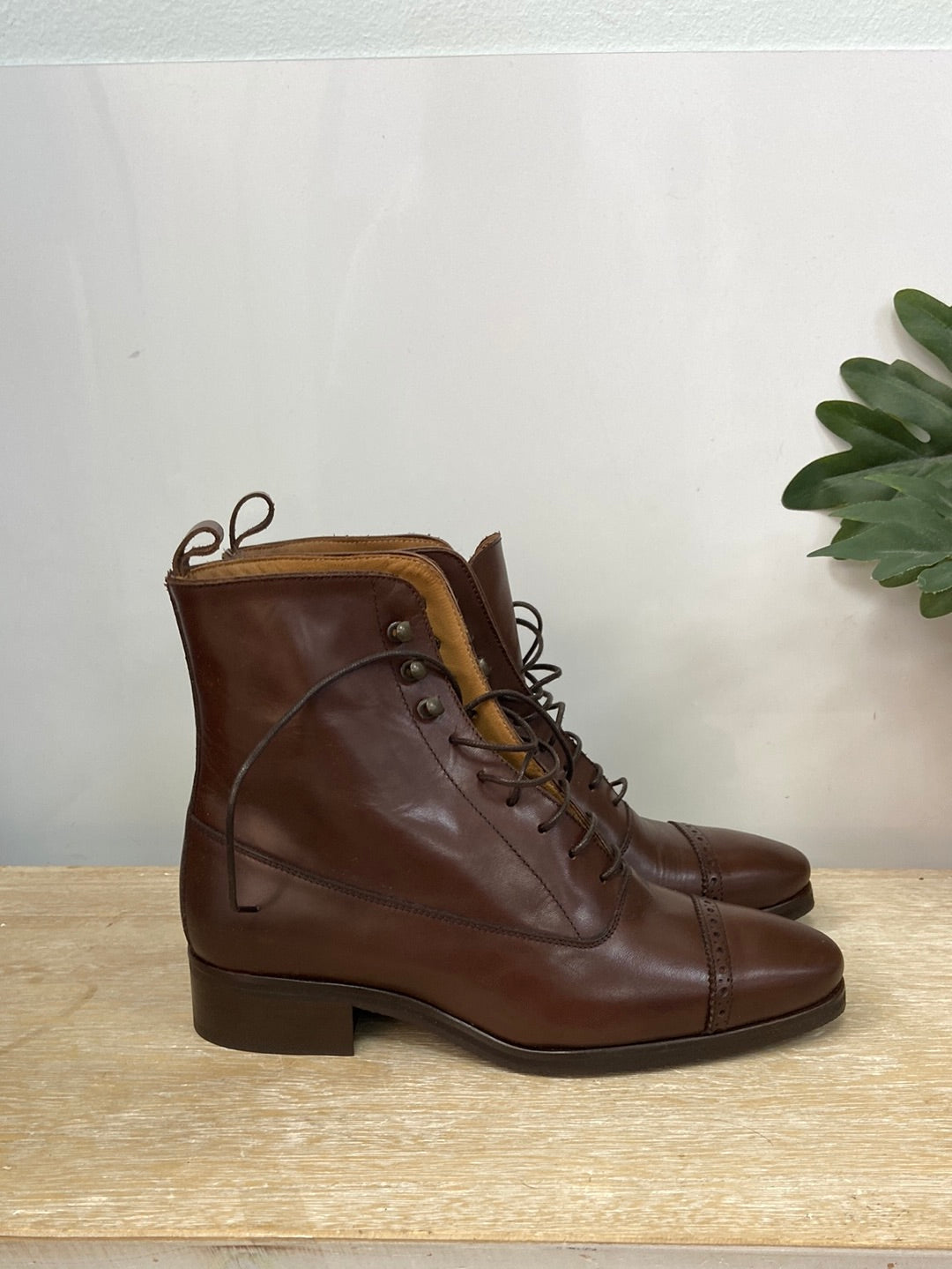 DIPLOMATIC.Botines piel marrón T.37