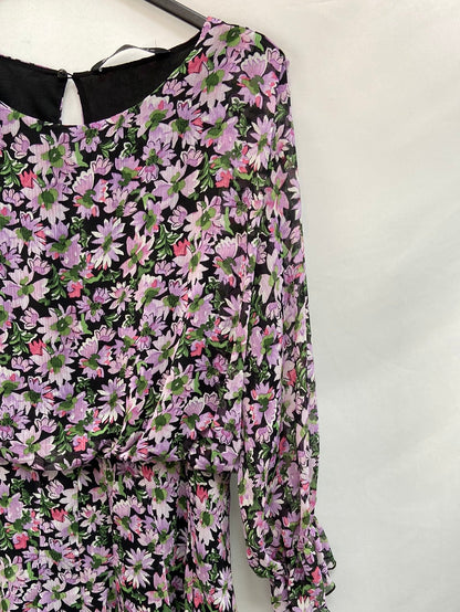ZARA. Vestido flores morado T.l