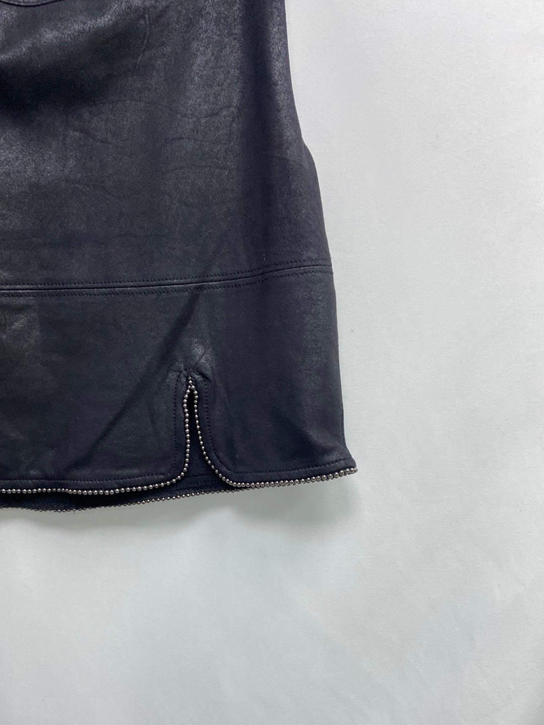 BERSHKA. Black suede Ts skirt