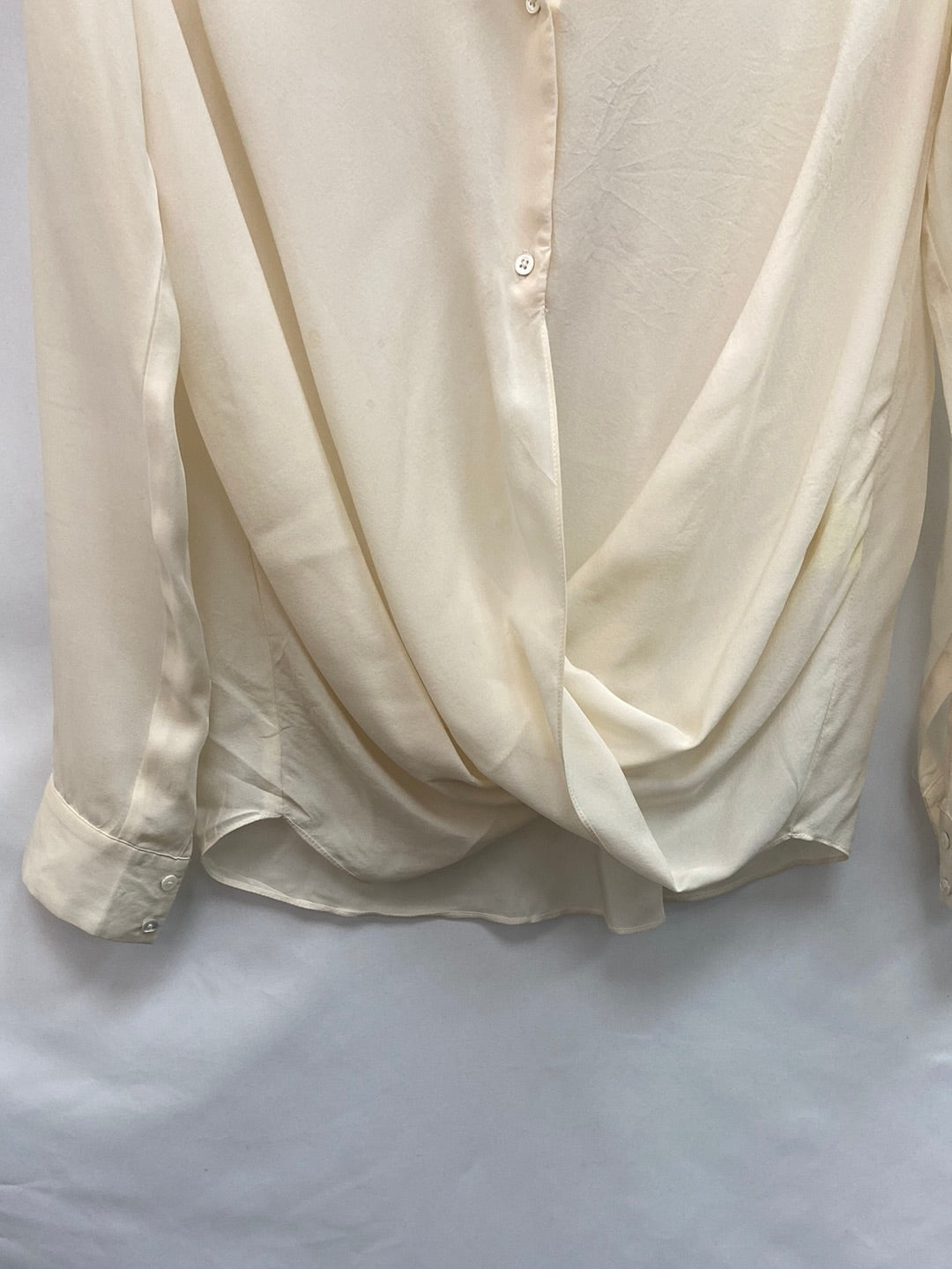 OTRA.Blusa beige cruzada T.s/m