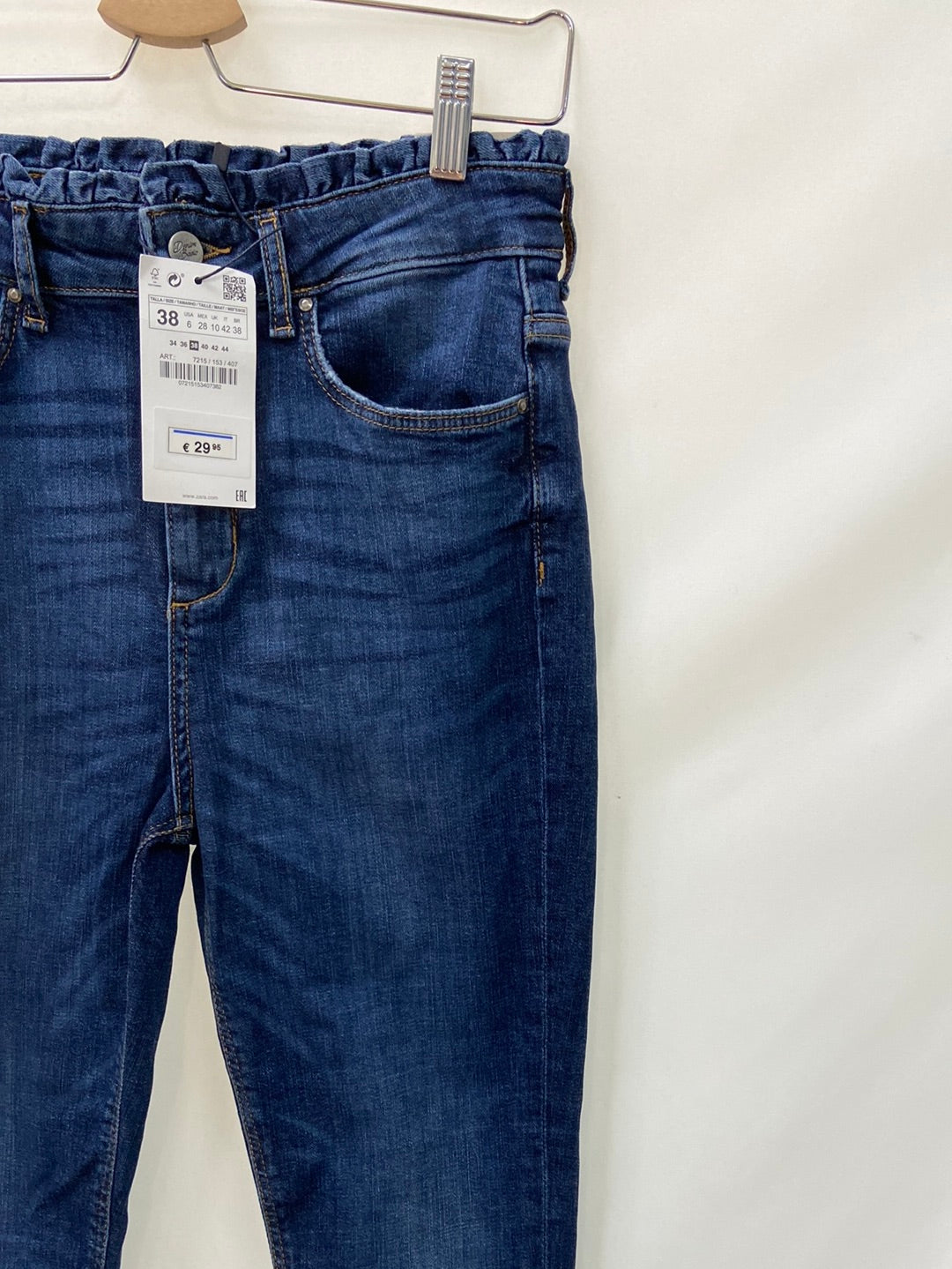 ZARA.Pitillos cintura fruncida T.38