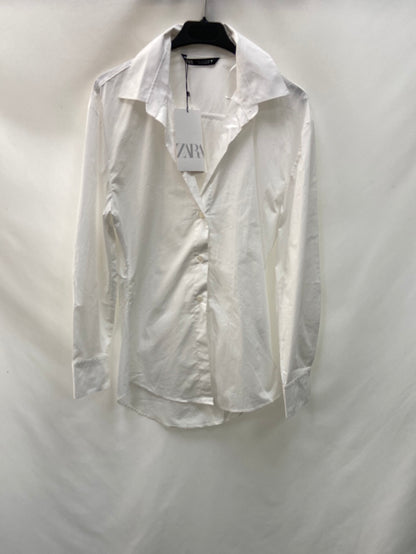 ZARA.Camisa blanca entallada T.S