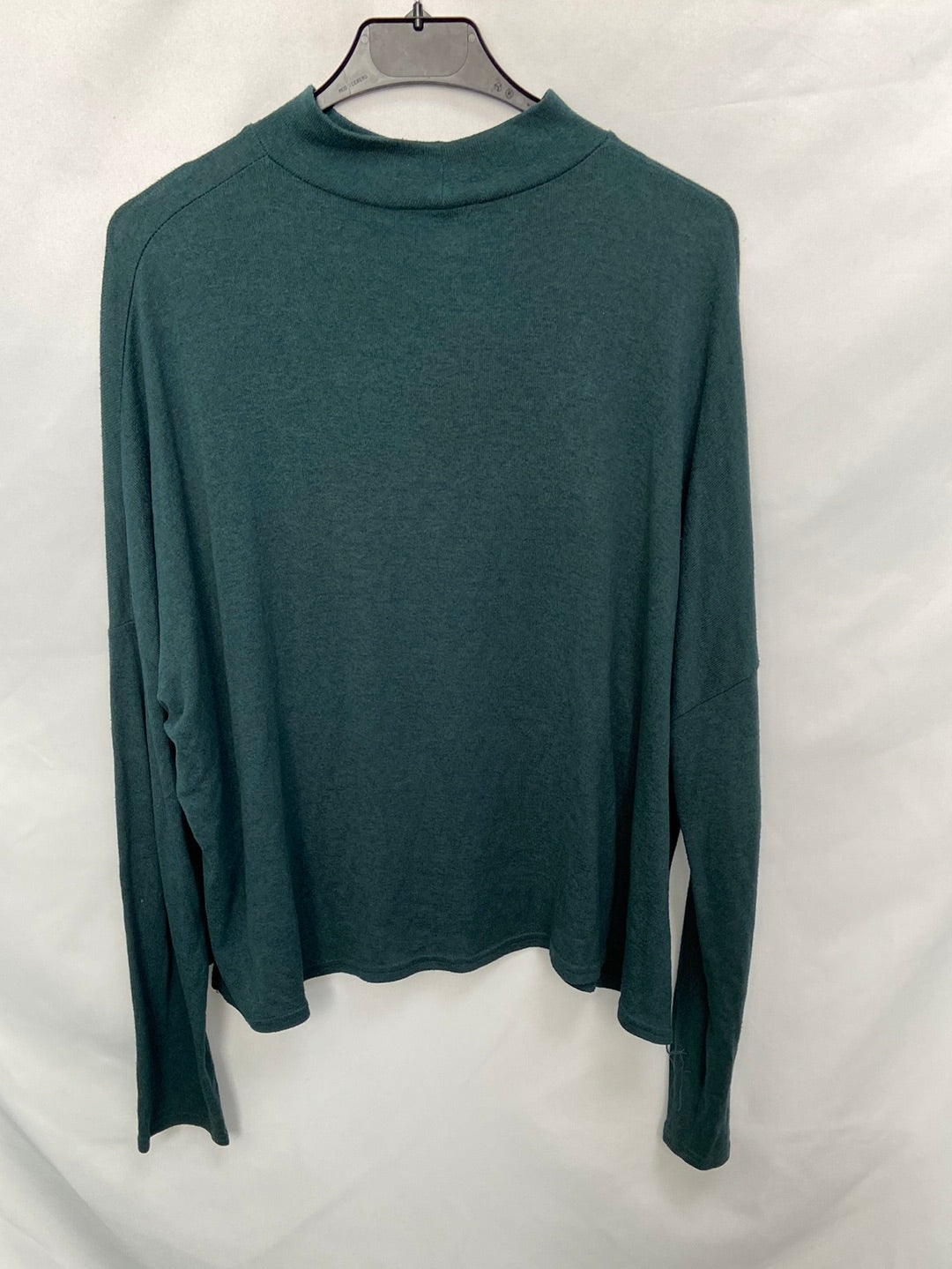BERSHKA.Jersey verde T.m
