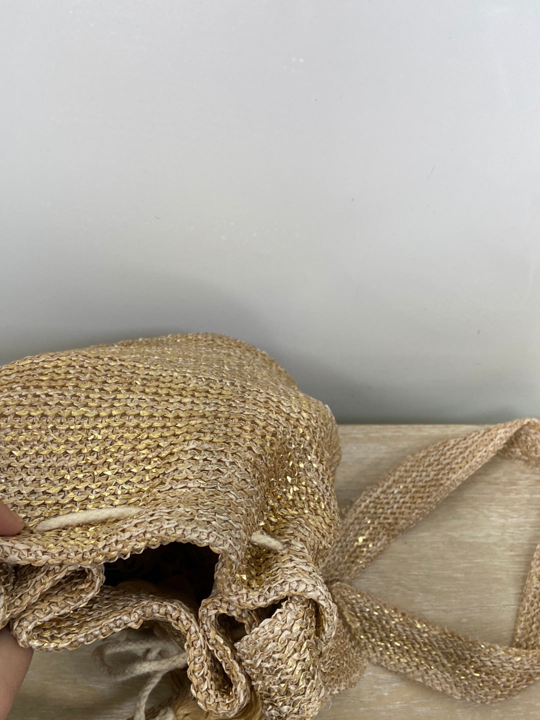 OTRAS.Bolso trenzado tipo saco