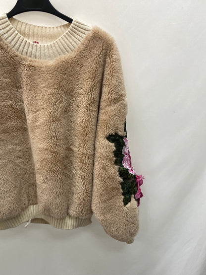 OTRAS.Jersey pelito bordado T.L