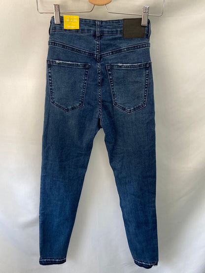 PULL&BEAR.Pitillos denim T.36