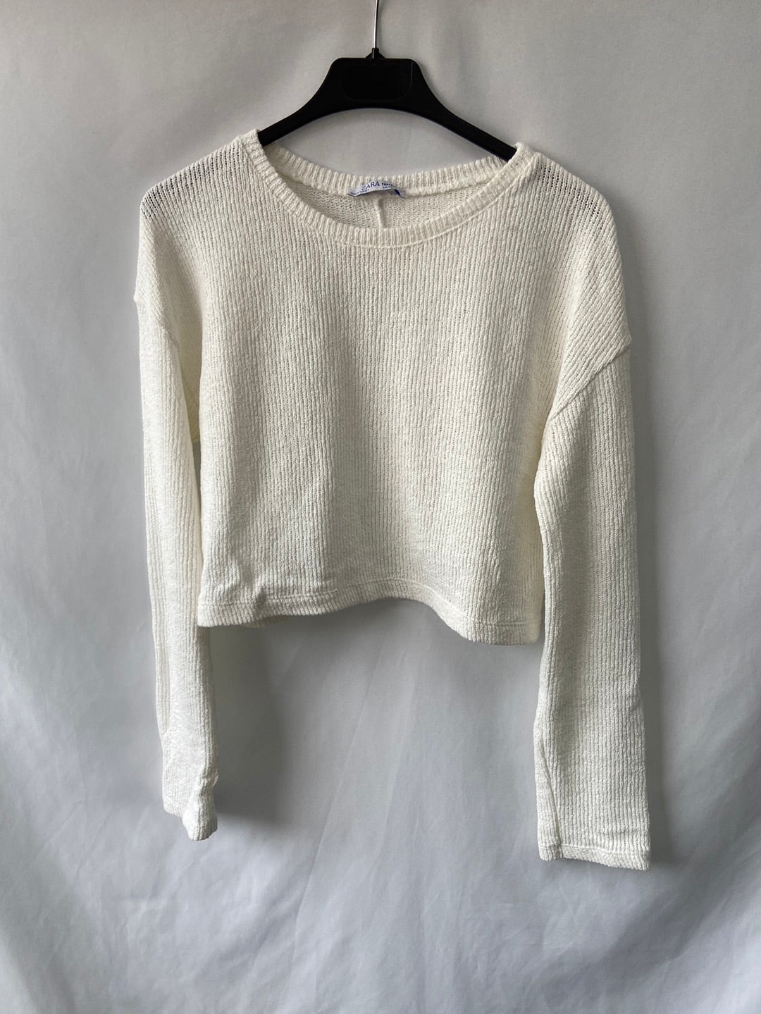 ZARA.Jersey crop blanco T.S