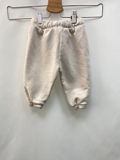 ZARA.Pantalones 6-9 meses
