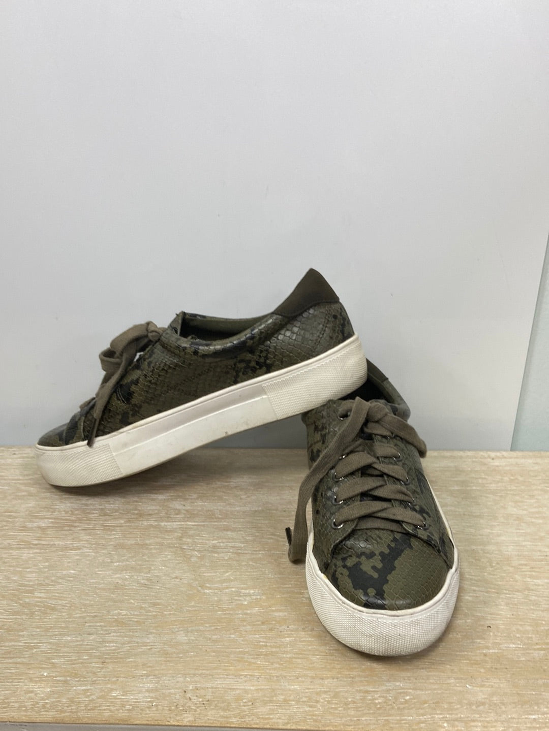 PARFOIS.Zapatillas animal print T.40 (tara)