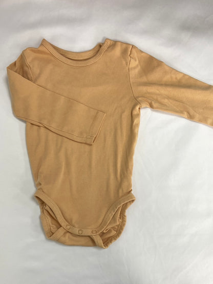 H&amp;M.Body pastel mustard 9-12 months
