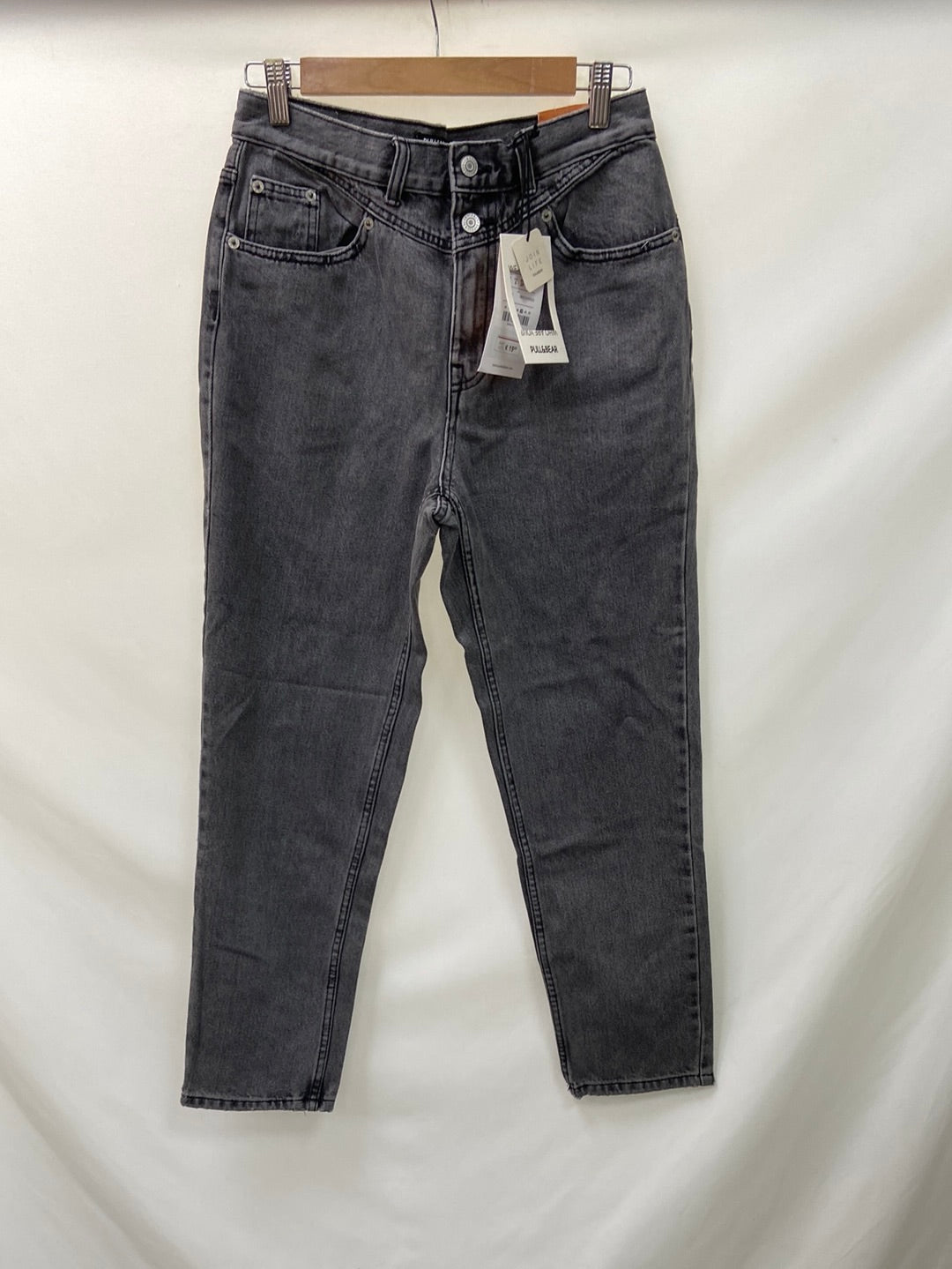 PULL&BEAR.Pantalones mom grises T.38