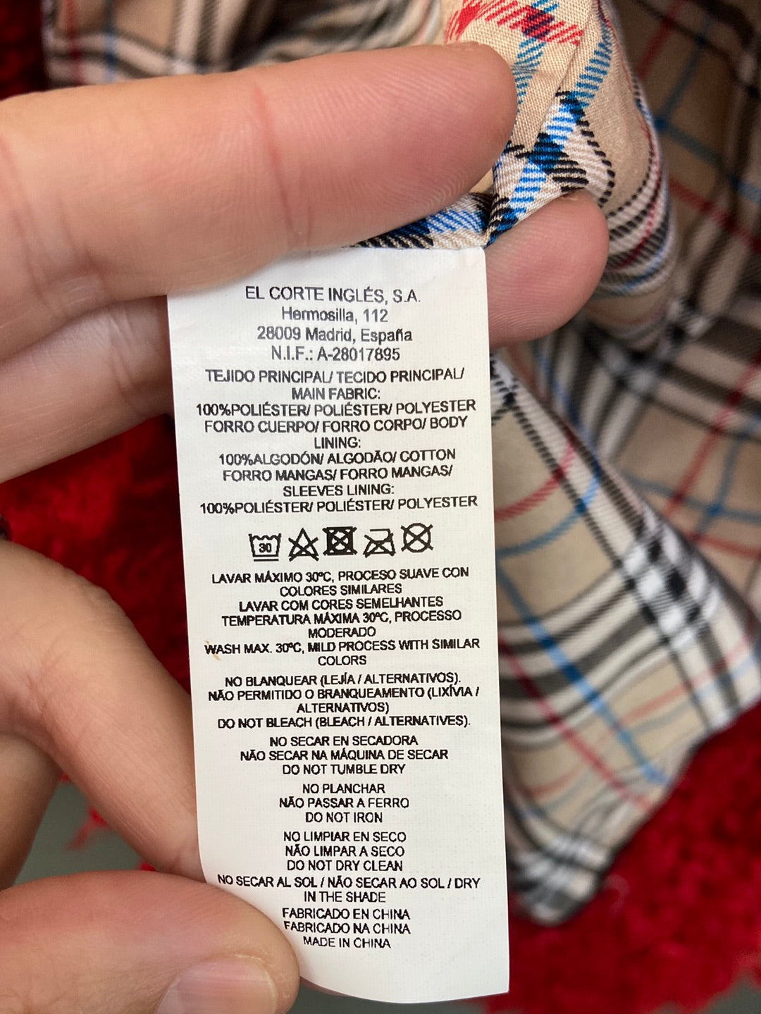 BASS10.Abrigo rojo borrego T.M