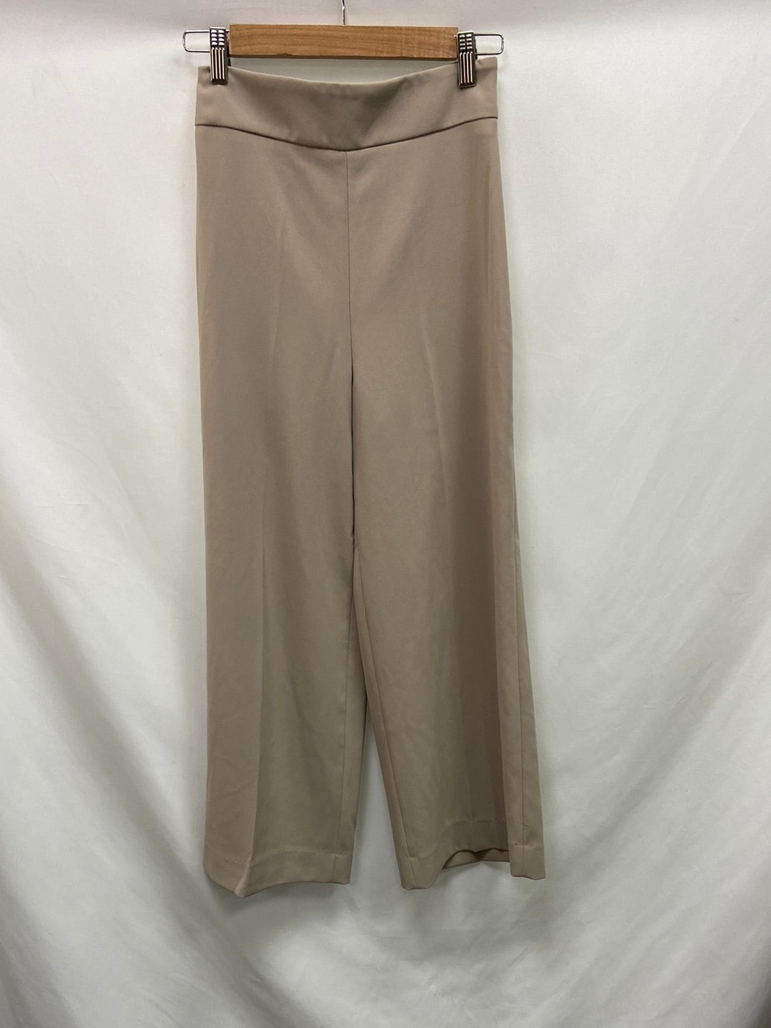 OTHERS. Beige fluid culottes size 32