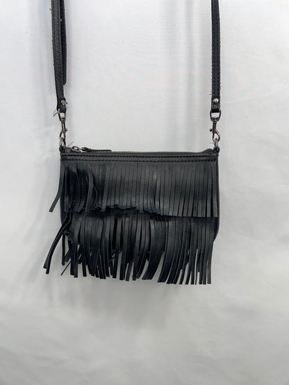 CORTEFIEL.Bolso piel negro flecos