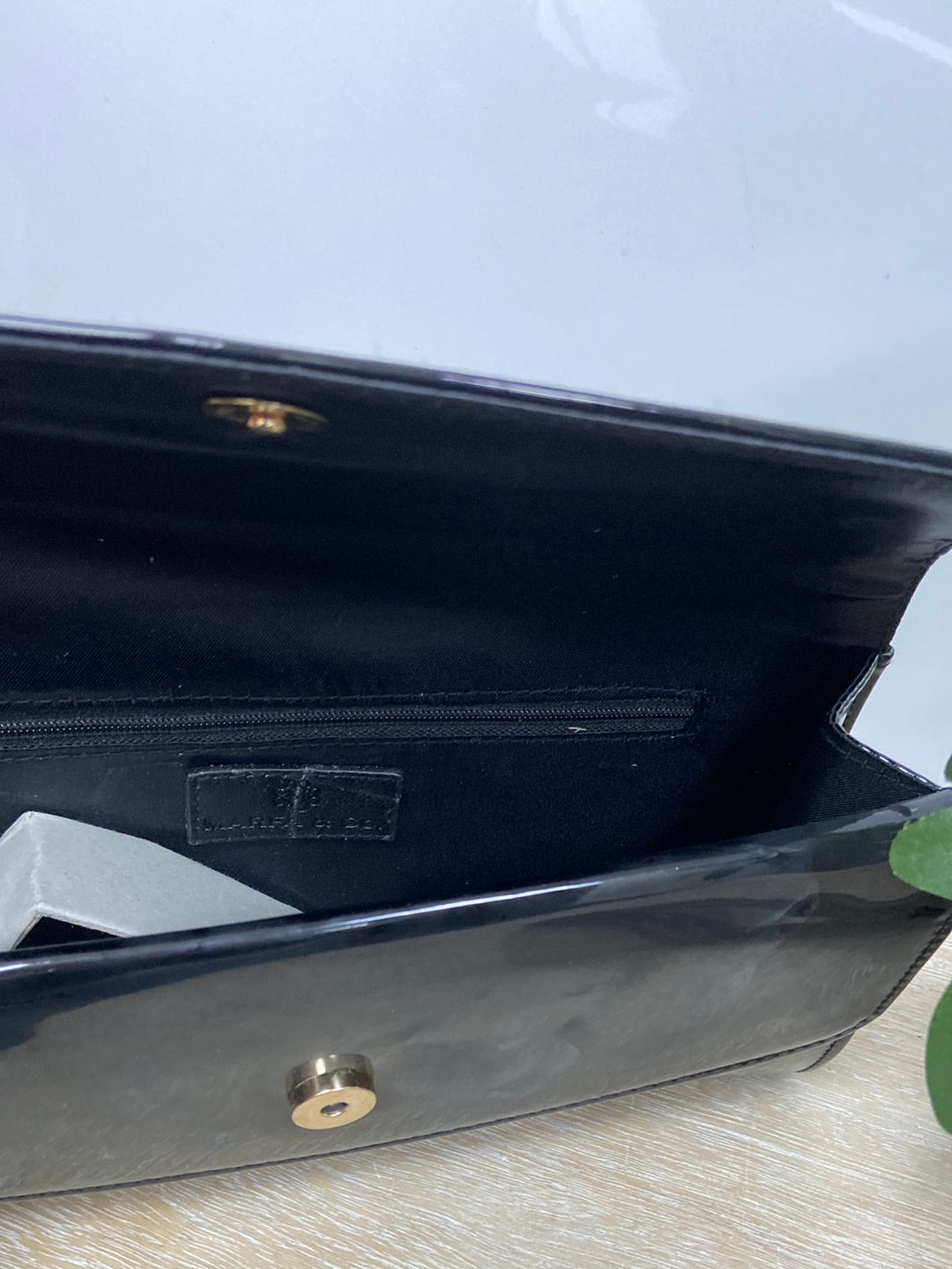 MARFA&CO.Cartera negra charol