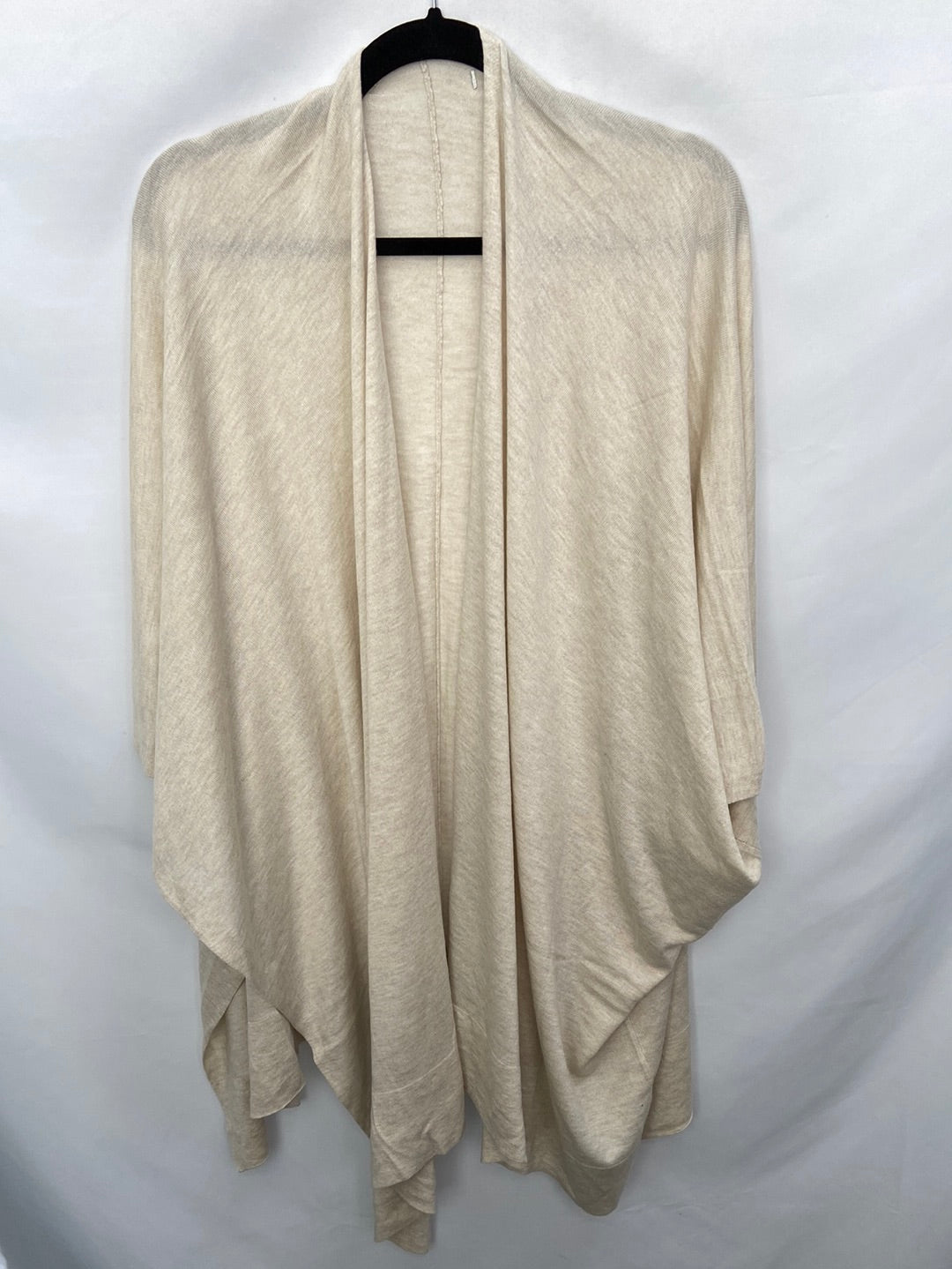 OTHERS. Beige oversized punch TU(m)
