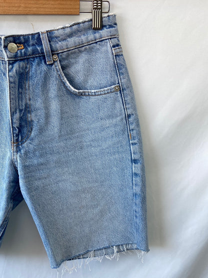ZARA.Denim Bermuda shorts T.38
