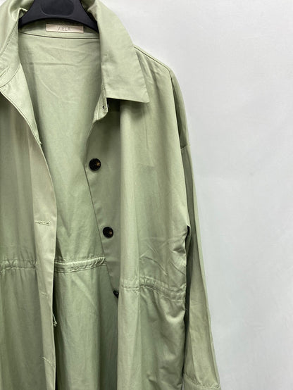 VIELA.Trench verde largo T.S/M