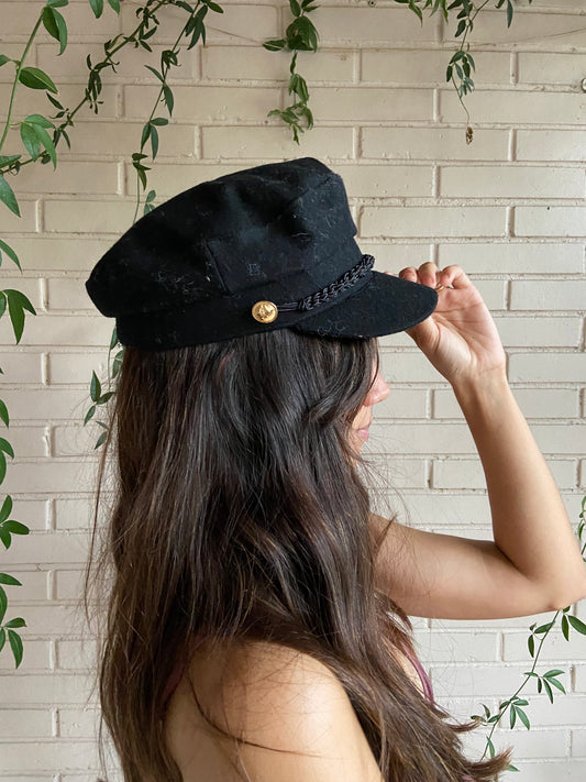 Gorra visera estilo boina