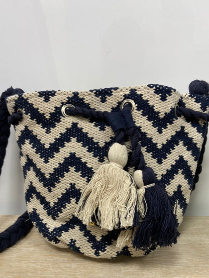 UNIT. Blue and beige bag