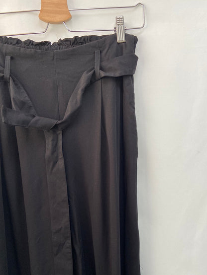 VILA. Black culottes, size 36