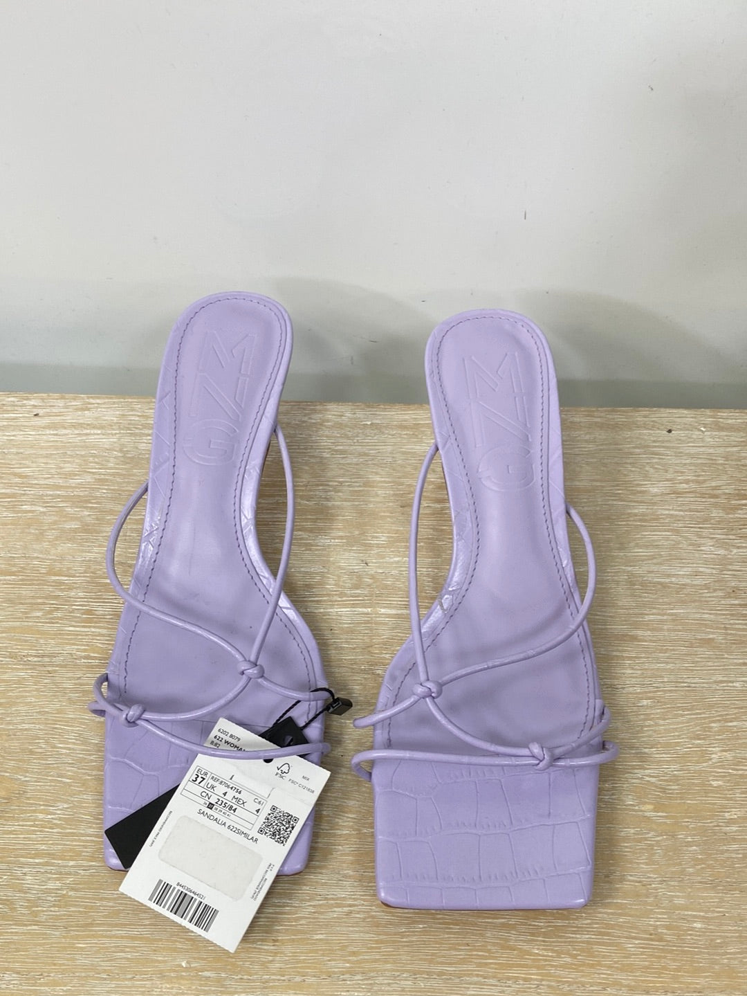 MANGO.Sandalias lila T.37