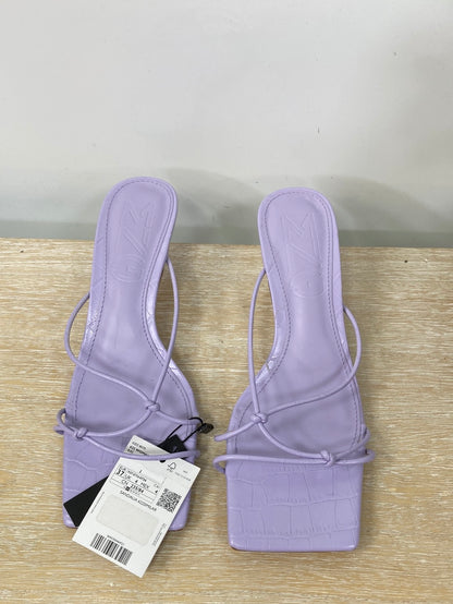 MANGO.Sandalias lila T.37