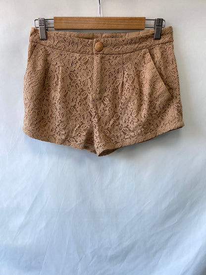 I LOVE H81. Lace shorts T.34