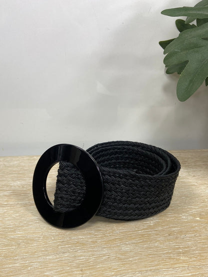 ZARA. Cinturón negro rafia T.80