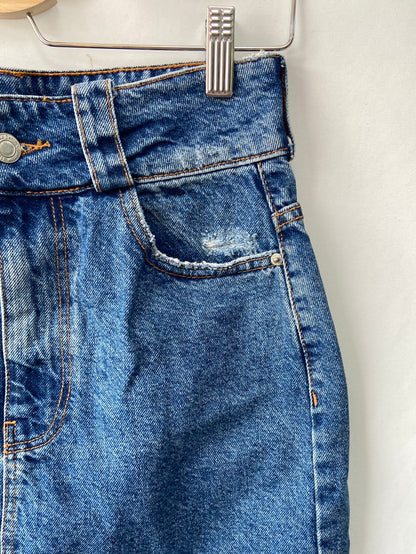 BERSHKA. Denim midi skirt S.36