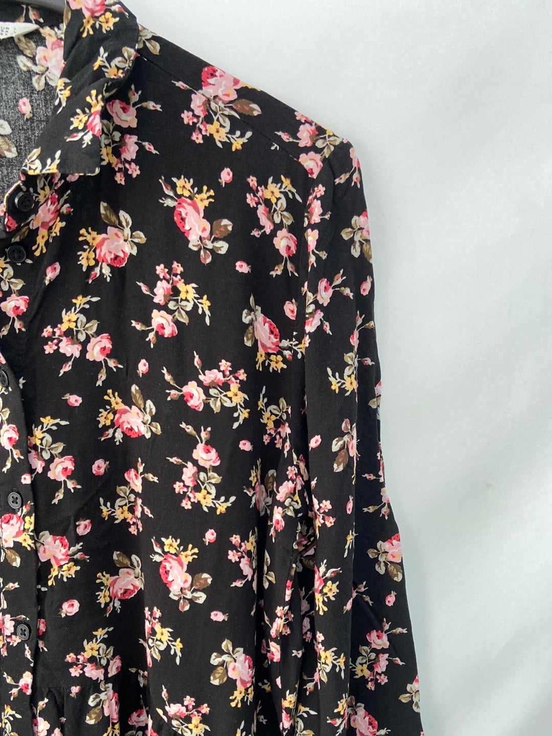 STRADIVARIUS.Vestido camisero flores T.L