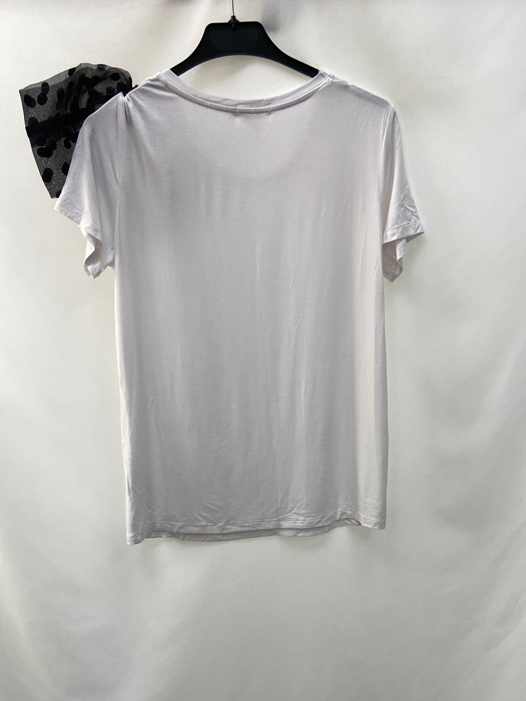DAPHNEA.White t-shirt with plumeti detail TS