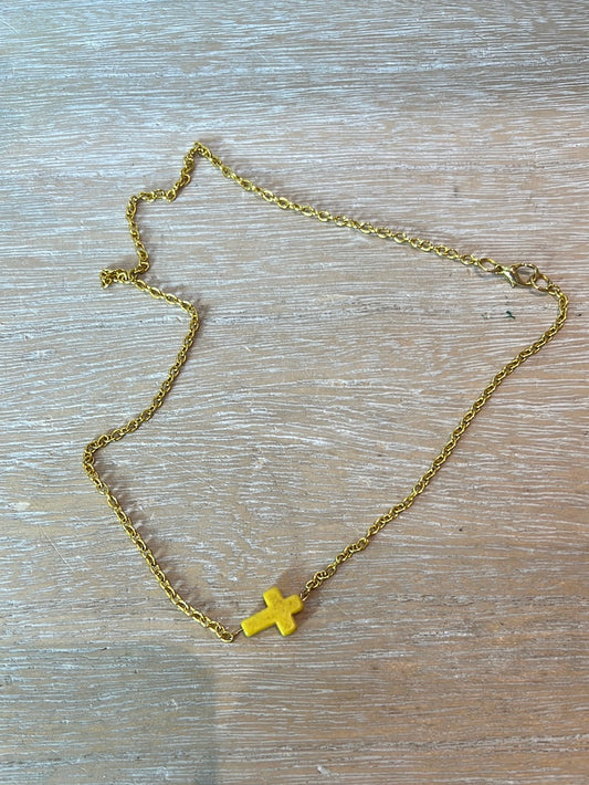 OTRAS. Colgante cruz