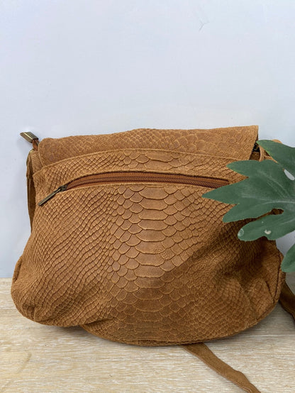 GENUINE LEATHER. Bolso marrón piel bandolera