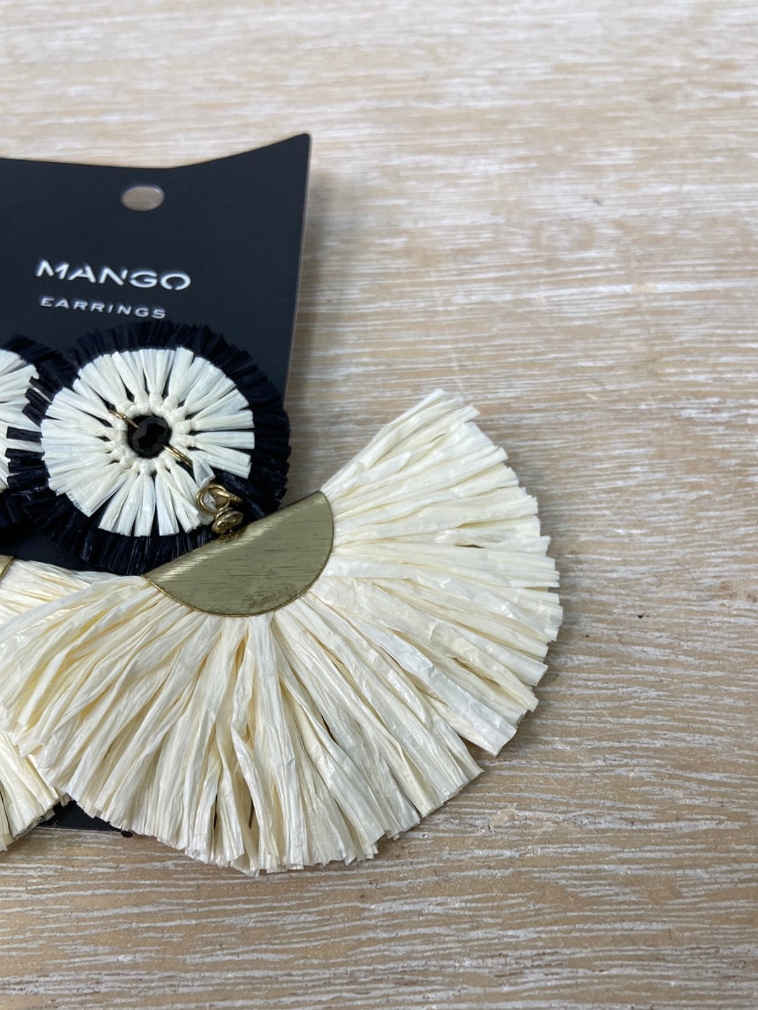 MANGO.Pendientes abanicos