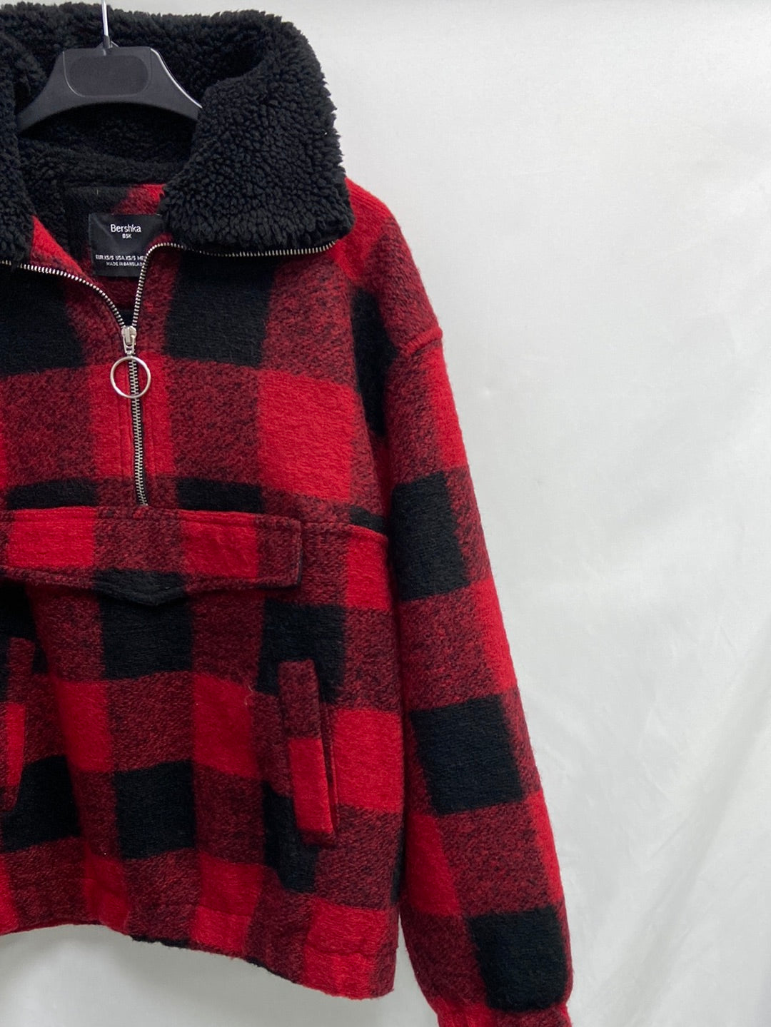 BERSHKA.Abrigo/jersey de cuadros T.xs