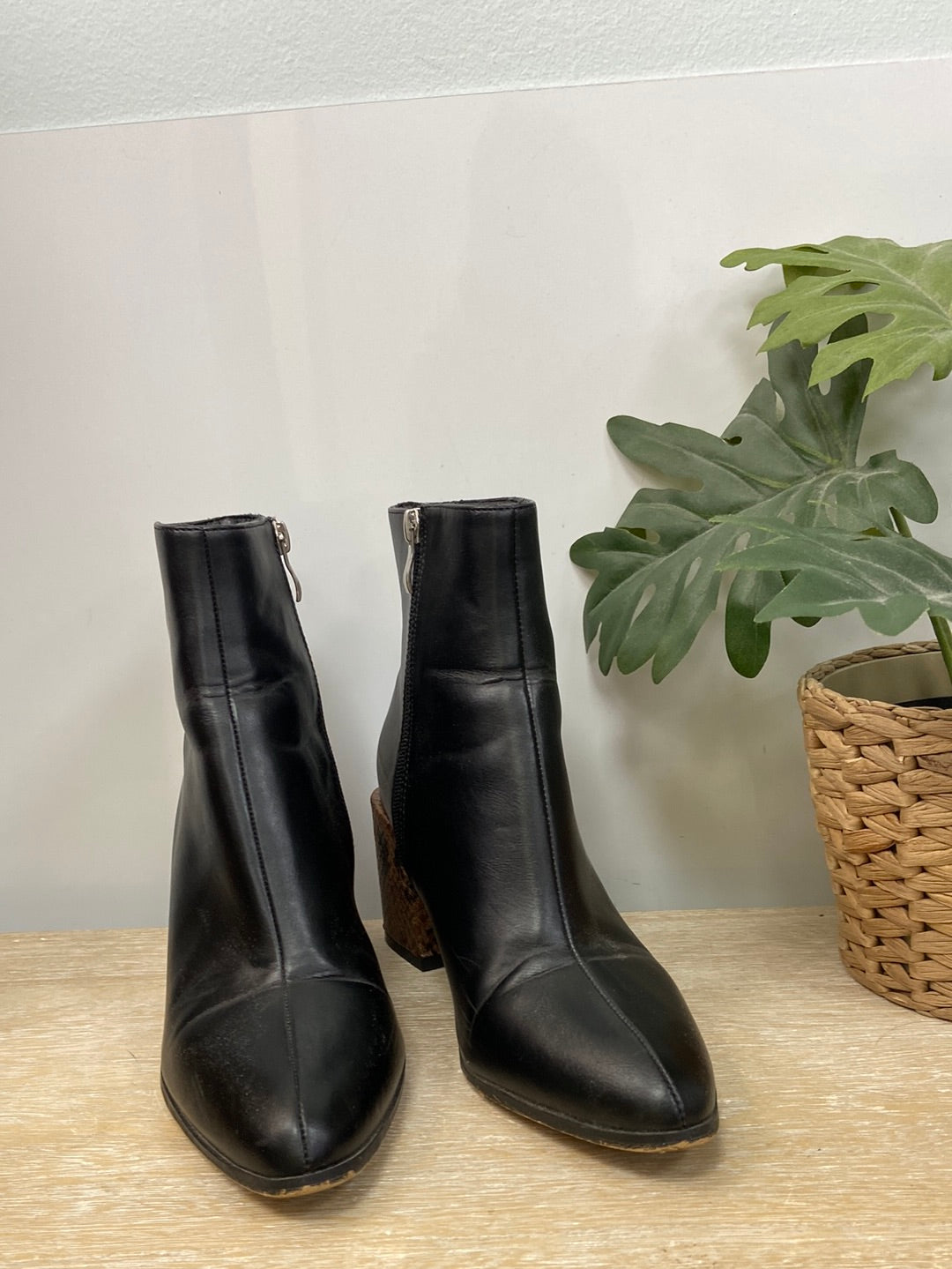 SFERA.Botines negros T.39 (Tara)