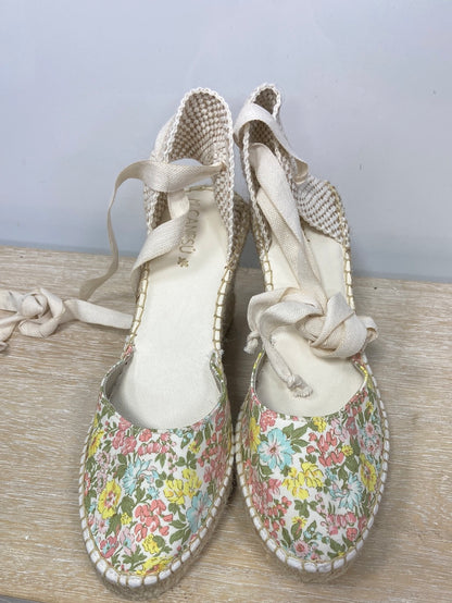 MI CANESÚ. Cuñas  de flores T.39