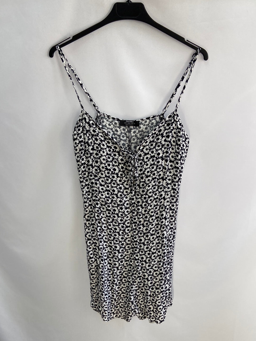 BERSHKA.Mono corto flores t.l(s)