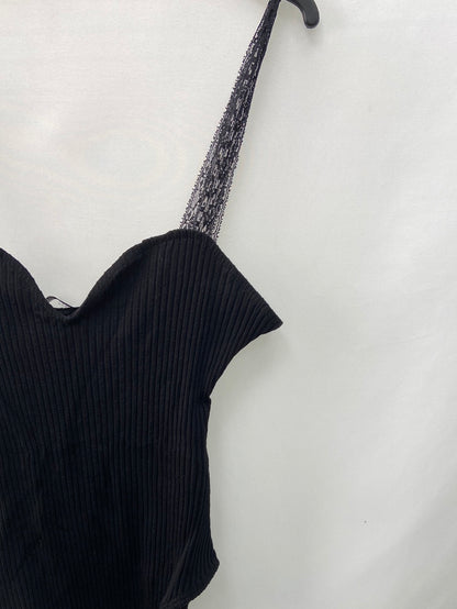 ZARA.Body negro canalé T.L