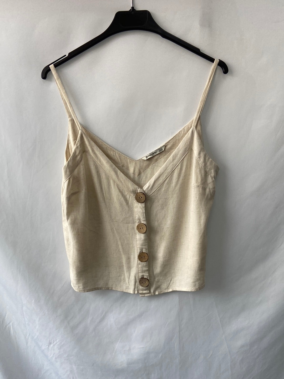 STRADIVARIUS. Beige button top TM
