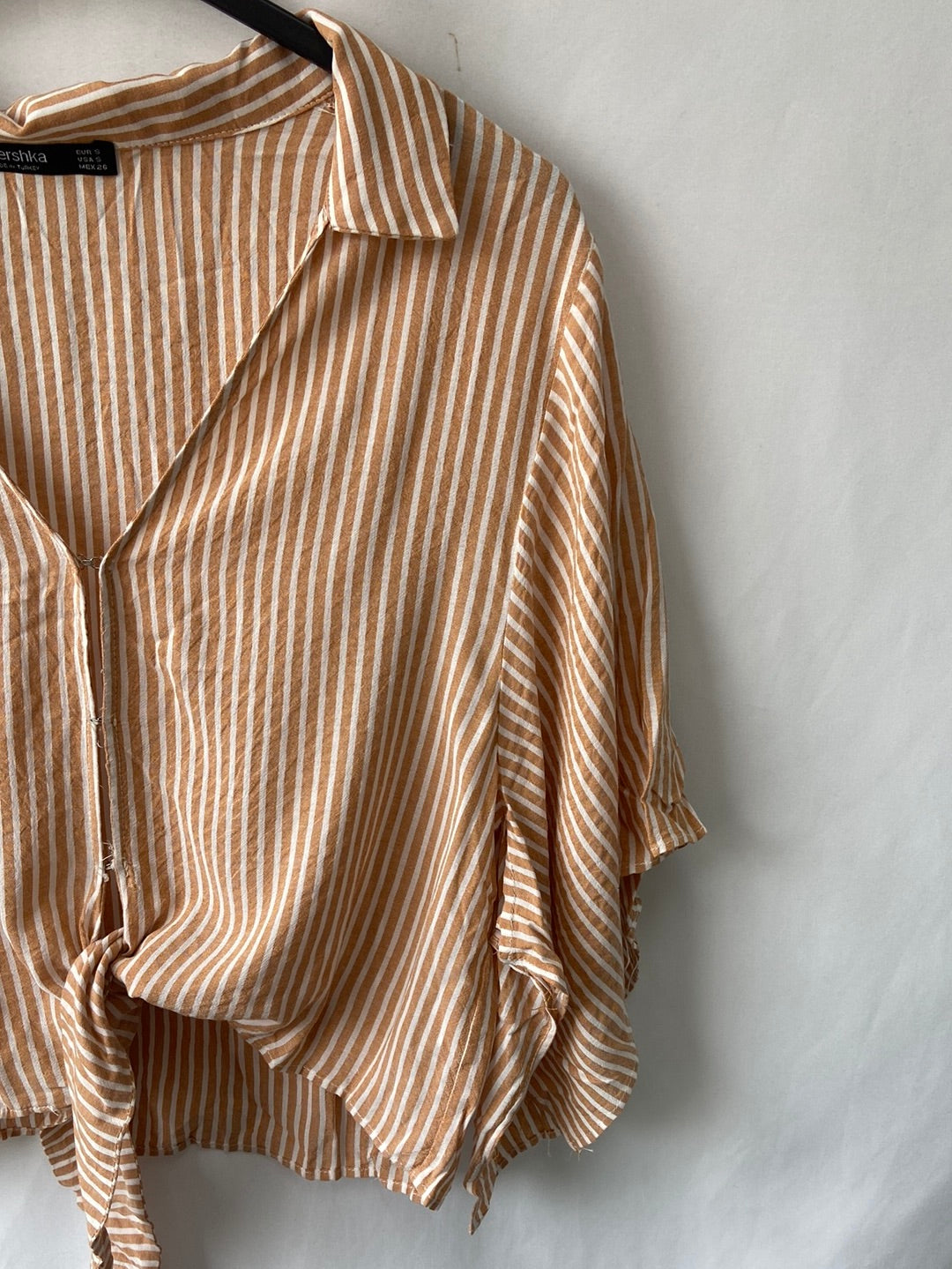 BERSHKA .Blusa rayas lazada T.S