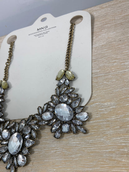 MANGO.Collar pedrería