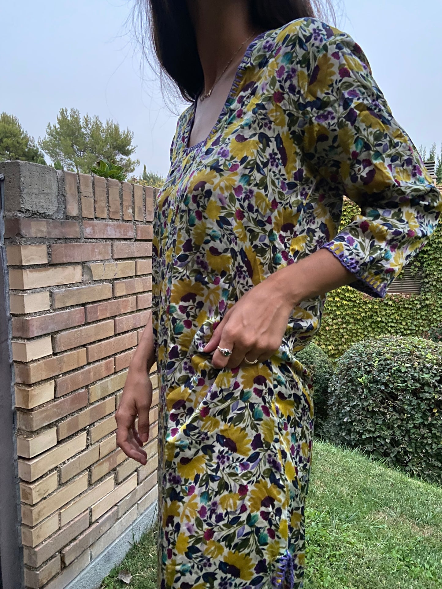 Long silk dress with flowers Ts