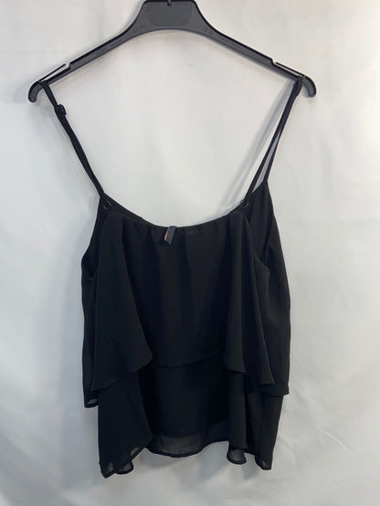 BERSHKA. Black strappy top TL