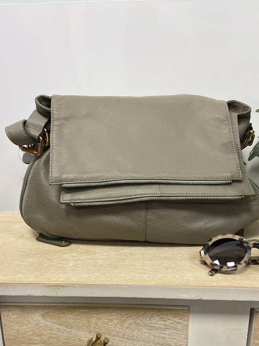 DAYADAY. Bolso verde polipiel