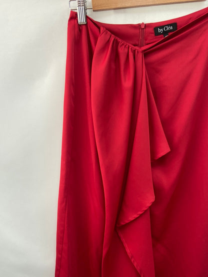 BY CLÉA. Red ruffle midi skirt (36,38,40)