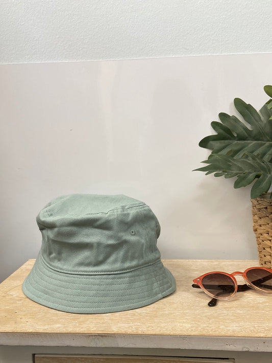 OTRAS.Bucket verde agua M