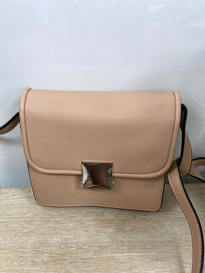 PULL&amp;BEAR. Beige mini bag